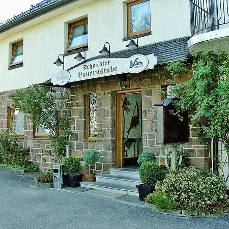 ホテル Restaurant Schmidter Bauernstube 2*